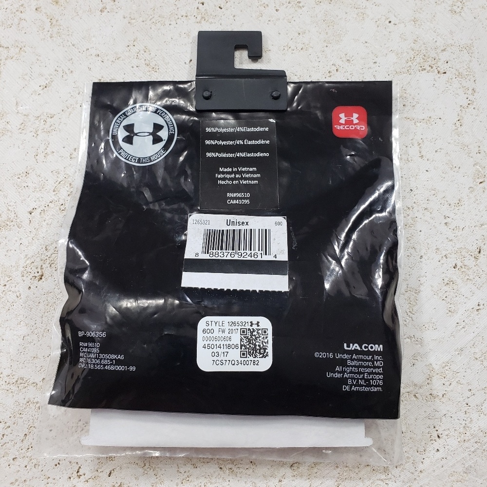 Under Armour 1/2" Performance Wristbands Bicep New - Picture 2 of 4
